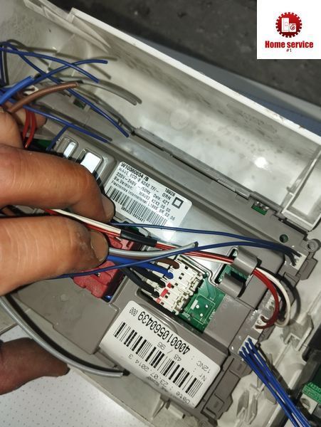Б/У Модуль управления 400010560439 на стиральную машину Whirlpool AWE 92360 2154*E фото