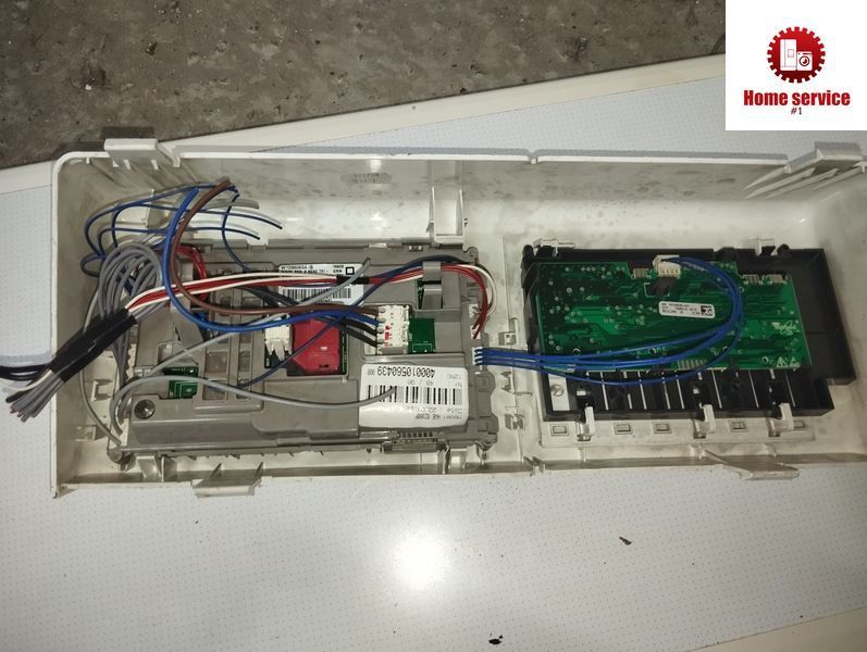 Б/У Модуль управления 400010560439 на стиральную машину Whirlpool AWE 92360 2154*E фото