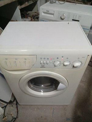 Вживані запчастини до пральної машини Indesit WS84TX.  Розбирання пральної машини Indesit WS84TX 3869*E фото