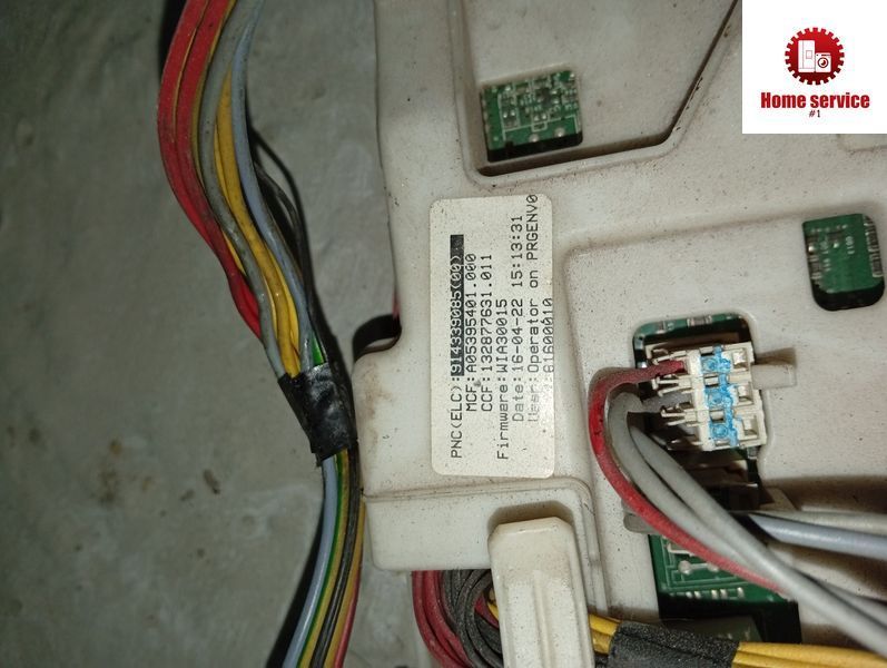 Вживаний модуль управління пральною машиною Electrolux, Zanussi  914339085(00) A053995401.000 WIA30015 3769*E фото